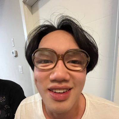 louiefatooey's profile picture. se + varsity swim @uwaterloo | swe @galevisa