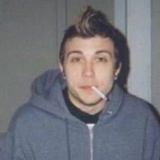 smbbdylse's profile picture. is it the same for you? // @fartoftheband //