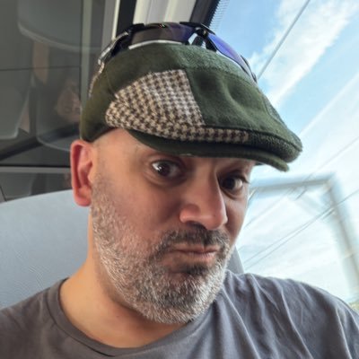 Previously @Reefie. Lorry driver, Lego collector, Scuba Diver, Semi decent cook, Ex-Squaddie, Current Cockney, Honorary Weegie, Anglo-Egyptian, Forever Gooner.