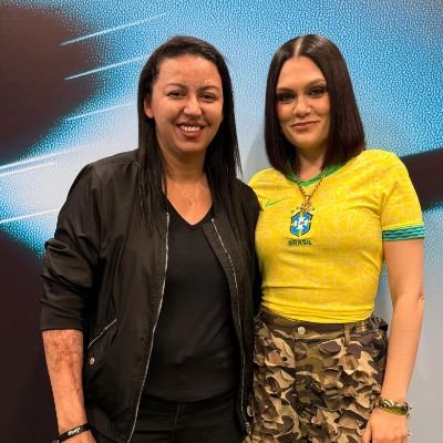 hozana_hb's profile picture. Família 💞 Católica 🙏 Música 🎶 Vida 💉 Democracia🇧🇷❤️ Verdão 💚