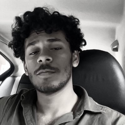 harinandannn's profile picture. Desk or Dev