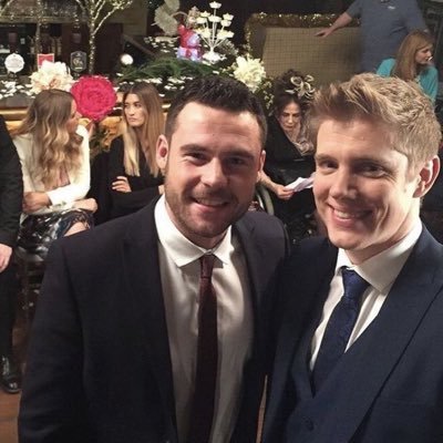 steviexconnor's profile picture. I talk about tv shows a lot🫠|| gunner || 18 || TikTok: robrondaless || priv: @erinrizzoli