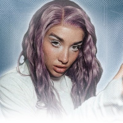 Fuente #1 de información sobre la cantante y compositora Maria Becerra en Argentina. 🇦🇷 ¡Seguinos y activa las notificaciones para no perderte de nada!