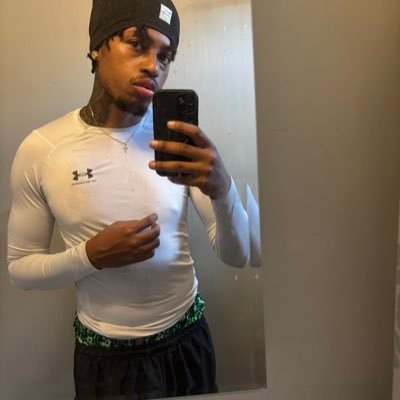 DavionLaws's profile picture. 🏂🌊♎️ Only Dead Men Are Free..