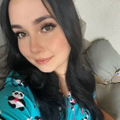 Jones1510321's profile picture. Typing love