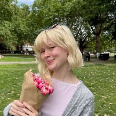 annoying about maisie peters | 20 | she/her | @mazziememes