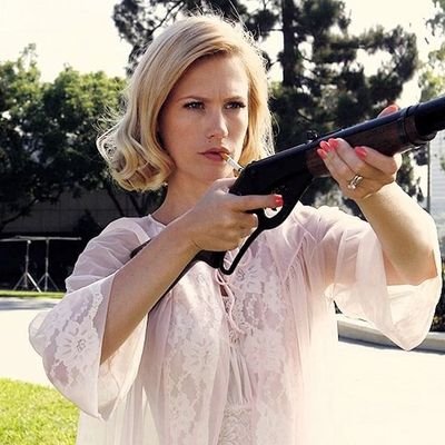 mxrtibx's profile picture. Definirse es limitarse. Bonne vivante. Amante de lo fútil. 
🇪🇦✝️