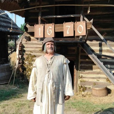 nauczyciel
redaktor muzyczny
wędrowiec
muzyk
historia
dobra muzyka
chłop pańszczyźniany Adamczycha 1670
#PiSosceptyk
#Trzaskowski2020
#Trzaskowski2025
#21*