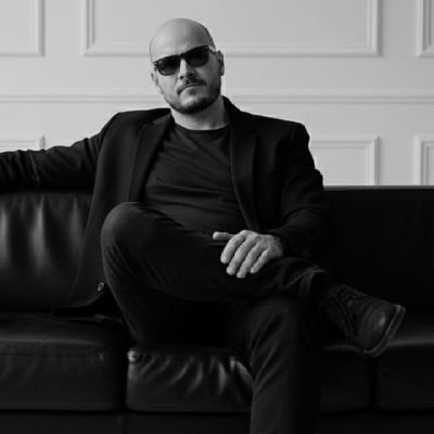 JayJayGirald's profile picture. Un Calvo en el pleno desarrollo del sí mismo
||Gunner 🔴⚪|| Athena Nu Saint!!
 Perteneciente al Lado Luminoso de la Fuerza