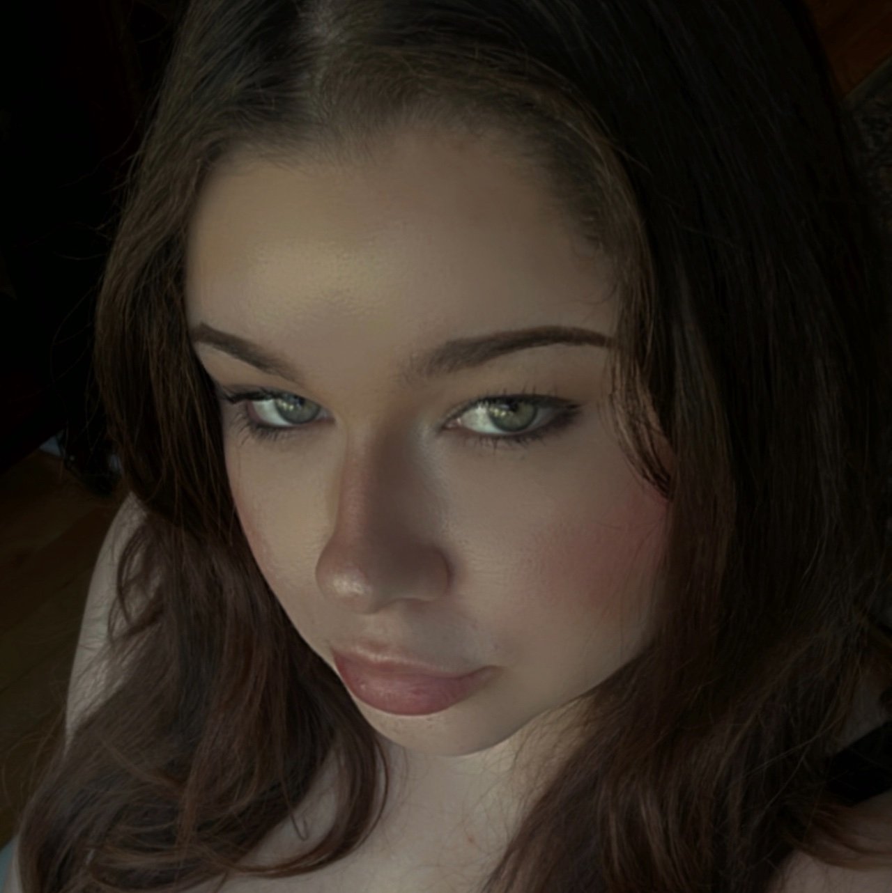 emixfw's profile picture. suffer my carefree bops, planet earth