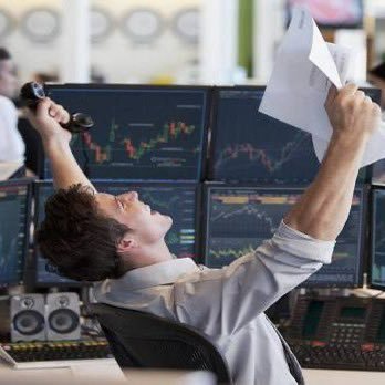 borsasinemasi's profile picture. Sinema tek gerçektir; pırasayı ele alanlardan değil, ele verenlerden olun.