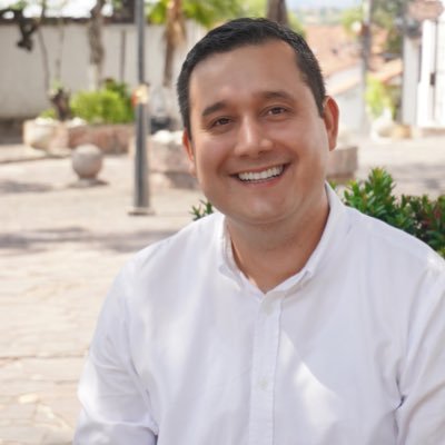 Abogado Magister en Gobierno y Políticas Publicas @uexternado