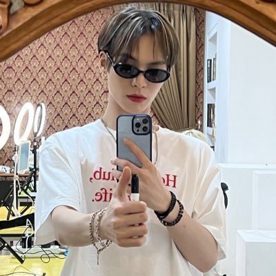 rainybottle's profile picture. bx