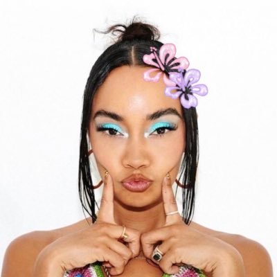 leigh-anne pinnock and kathryn newton’s manager | @LeighCrave