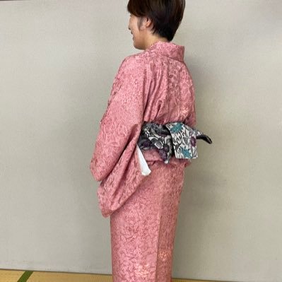 北葛飾郡庄和町(現・春日部市)出身/1983年11月生/小3の息子/住んでいる地域、埼玉県、日本を知る!学ぶ!そして良くなるために行動する!/埼玉・利根地域を元気に!/埼玉県立高校【別学】出身(校章は撫子)