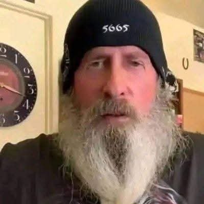 AlexVasa481166's profile picture. Back up account