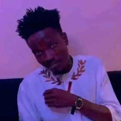 AyeroMoses's profile picture. 