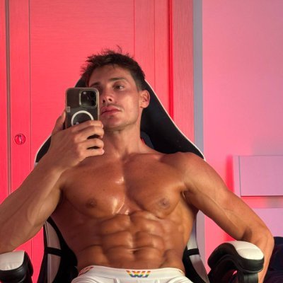 Your favorite stretching instructor, just opened my 🌶️ page for fun 😂👇