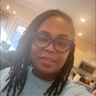 Mz_Young_2U's profile picture. 