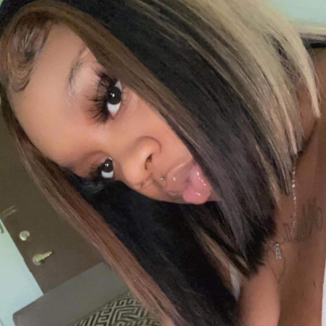 souf niece🖤 mother first, bad btch immediately after.🩵
