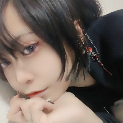 元赤髪の猫.昔歌ったり躍ったり.声帯結節闘病中.
↪︎GF:元銅.DDR:SP五.IIDX:SP六.ノス.
ゲーマー.特撮.コスプレイヤー.
爆転ベイブレーダー(Xレベル狂▶お師様:@Tyr_0111).
🍸店垢(@stella_a_iris)💭(シーシャMango担当 #ひなしーしゃめも).
契約者様:🤎.