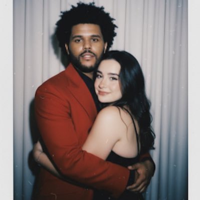 debis_011's profile picture. amo ganhar presentes, sou apaixonada por animais e odeio trabalhar✨🫧