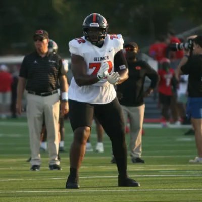 GILMER,Tx 🎓’27 #9 OT in the 🌎 #2 IOL in the 🌎 #? DT in the world 🌎 #1 player in Europe. speaks 4 languages ESPN 300 RIVALS 300