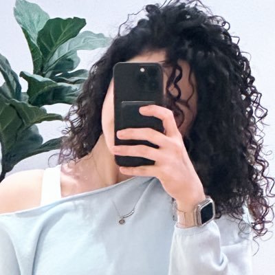 SheeShows's profile picture. That's what “She” said