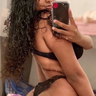 Estou aqui pela diversão ! Mulher, casada , 28 anos e aqui todo è no sigilo .