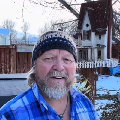 I work as a professional oil drilling contractor engineer in Canada