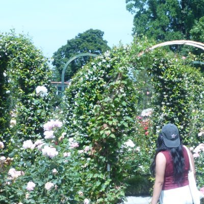 reenren__'s profile picture. oki