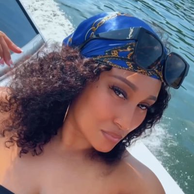 DriDri_the1's profile picture. UALR 13'🎓 IG: callme_dri_