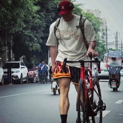 一个热爱健身徒步的历史人文博主(互fo 互zan 前十条,点赞必回!最近关注受限,如果没互请评论或私,会慢慢补上)