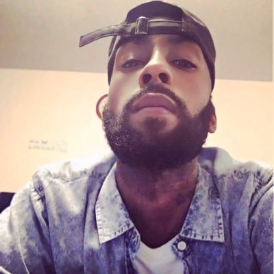 ✍🏽Hard working Guy Twitter is my Entertainment 👻: karnic2007