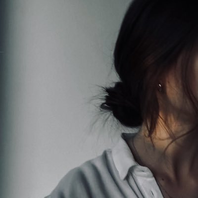 audemorivivere's profile picture. “I just do not want to be insignificant.” | she/her. | 21. | reader. | writer. | fan. room temperature inconvenience.