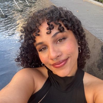 luna__enamorada's profile picture. hija del cañaveral ~ sol en aries ~ luna capricorniana ~ ascendente tauro ~ yo y mis circunstancias