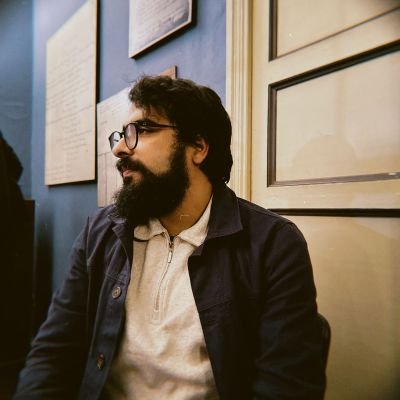 Buscador de miel sin renuncias. Editor de El @Malpensante