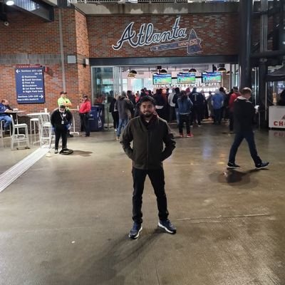 JohnGomez021's profile picture. 