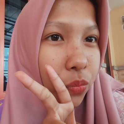 06L, 18✨️.
Tetap bertahan dan setia pada tujuan saat menghadapi hambatan adalah kunci kesuksesan. akun instagram (@ismaflowers_)