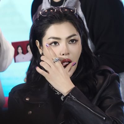 Promise_94_'s profile picture. Don't Just See the Truth, Feel It Over Time 🌻FayePeraya🌻