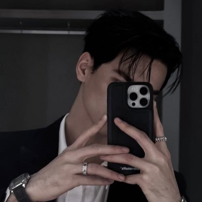littlesmile777's profile picture. 🦆