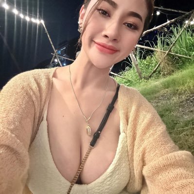YOKEGIRP's profile picture. กำลังสับสนในตัวเองว่า สาวห้าวหรือสาวสวย ด้านมืด สายดร๊าก สายไฮ ไฮคูล ❄️🤫❄️👙💤❌
