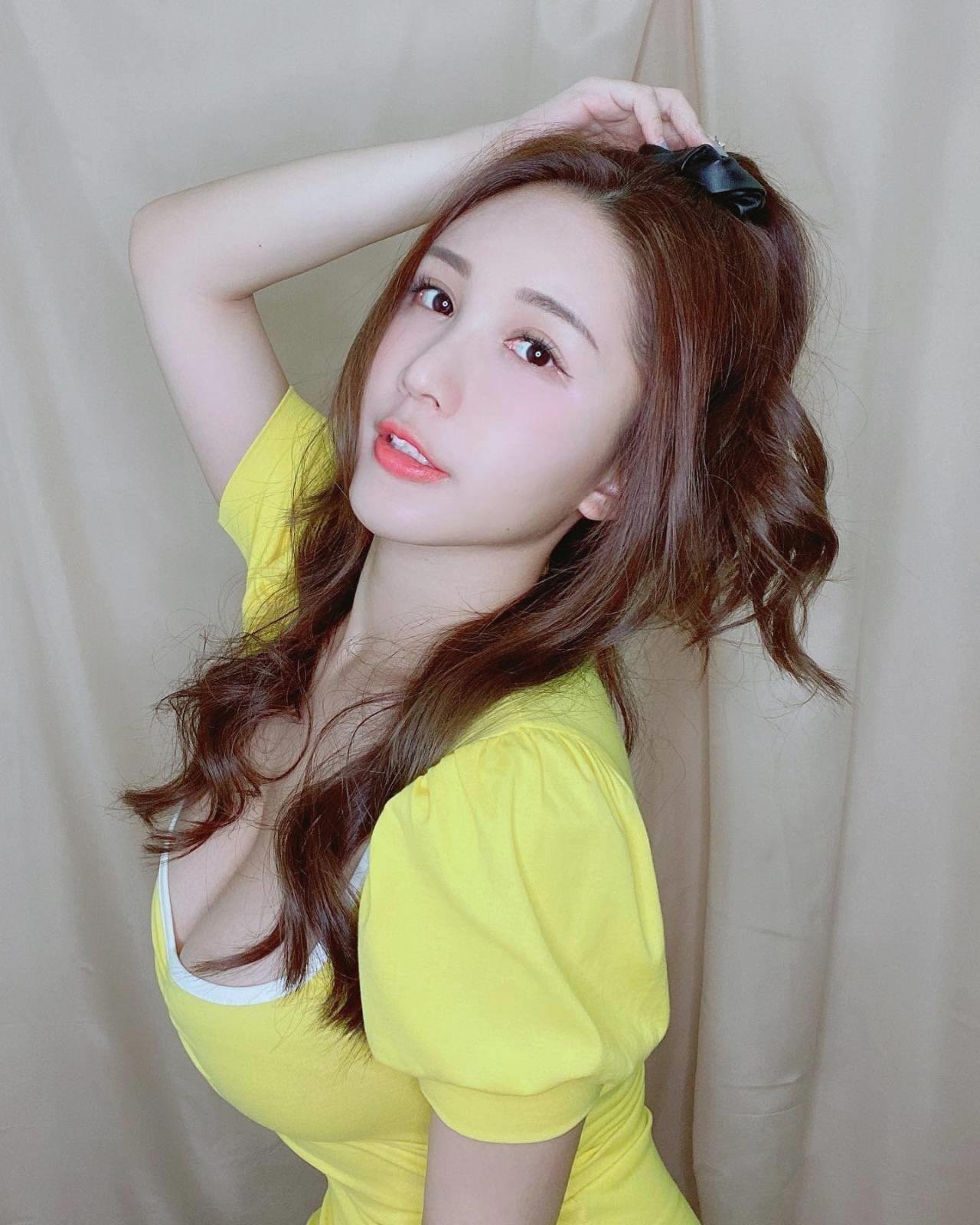 ny7eau97vd34114's profile picture. Mistakes are tuition fees for wisdom’s university.