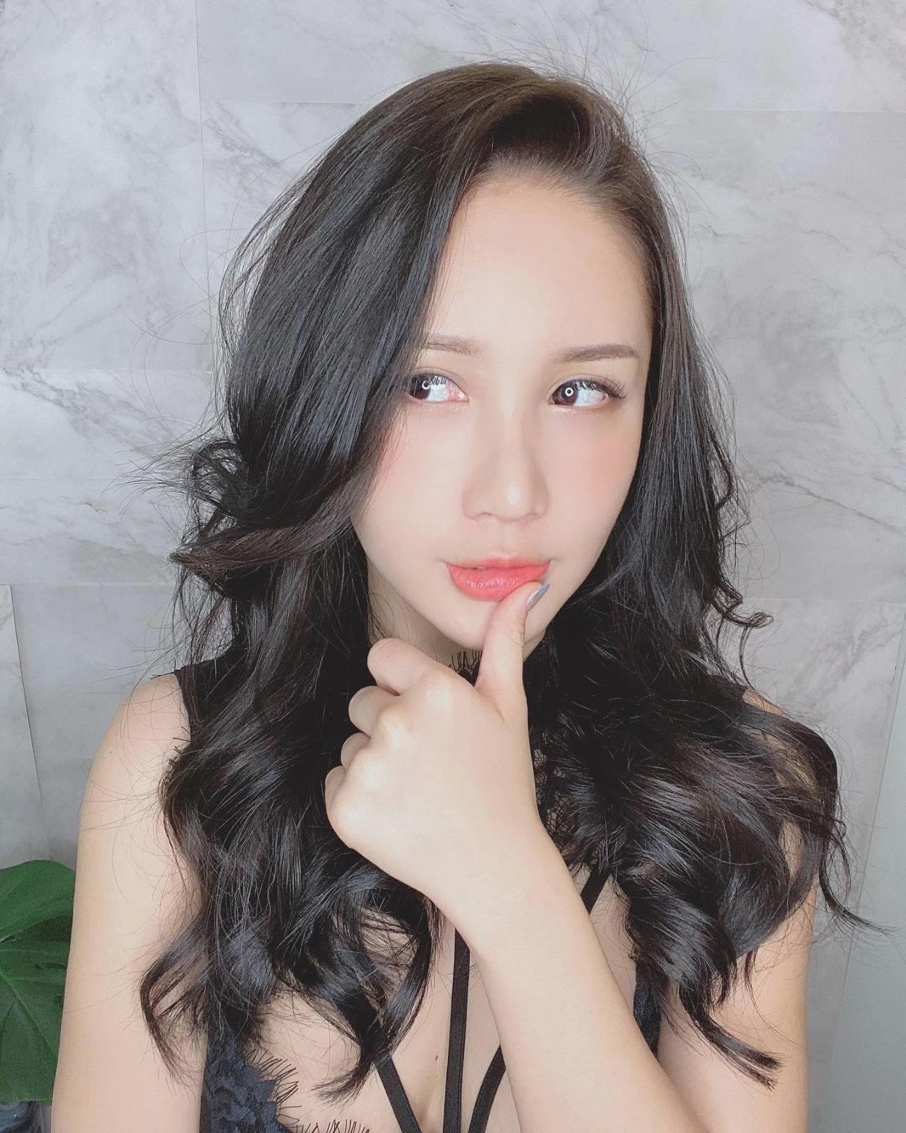 icy8dm02tk72236's profile picture. Your value doesn’t decrease because someone can’t see your worth.