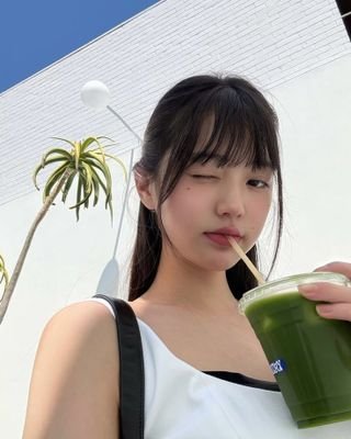 pucmpum's profile picture. ୨୧ 🍒 ℬusiness your reminder to drink something 🫧 ᰔ