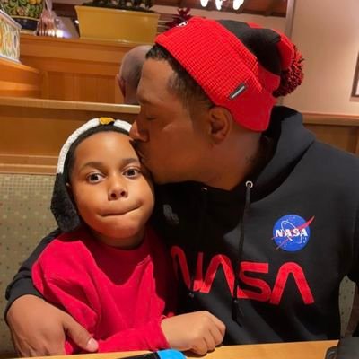 colton41726's profile picture. what doesn't kill you makes you stronger 💪