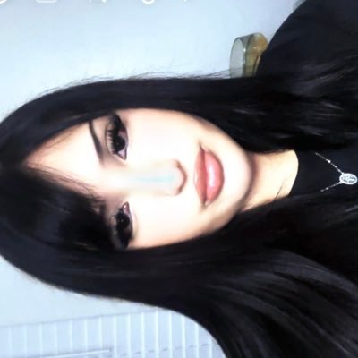 claupinonn's profile picture. 🖤