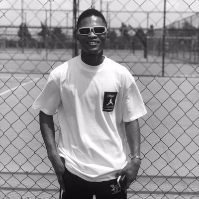 _malenurse's profile picture. CHEMIST 🧪|| MALE NURSE🩺⚕️ || YORUBA❤️ || PROUDLY OBEDIENT || @dmalenurse got bagged at 4k🕊️