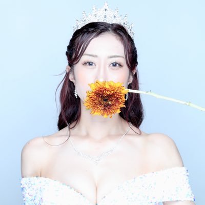 Dancer/backup▷サザンオールスターズ/桑田佳祐さん/中高専門学校で講師や63ANGEL(旧バーレスク東京)で演者&講師をしています。 桑田佳祐さん「ヨシ子さん」ヨシ子さん役🐼「永井豪漫画家40周年×オーケストラ」キューティハニー役💄 指先と目線で語ります。プランチャイム所属