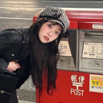 I like vampires, horror stuff, twin peaks, loona/red velvet/dreamcatcher (Not a kpop acct) i like to chat!
🇧🇷 THEY/SHE • 25 • eng/pt/中文
